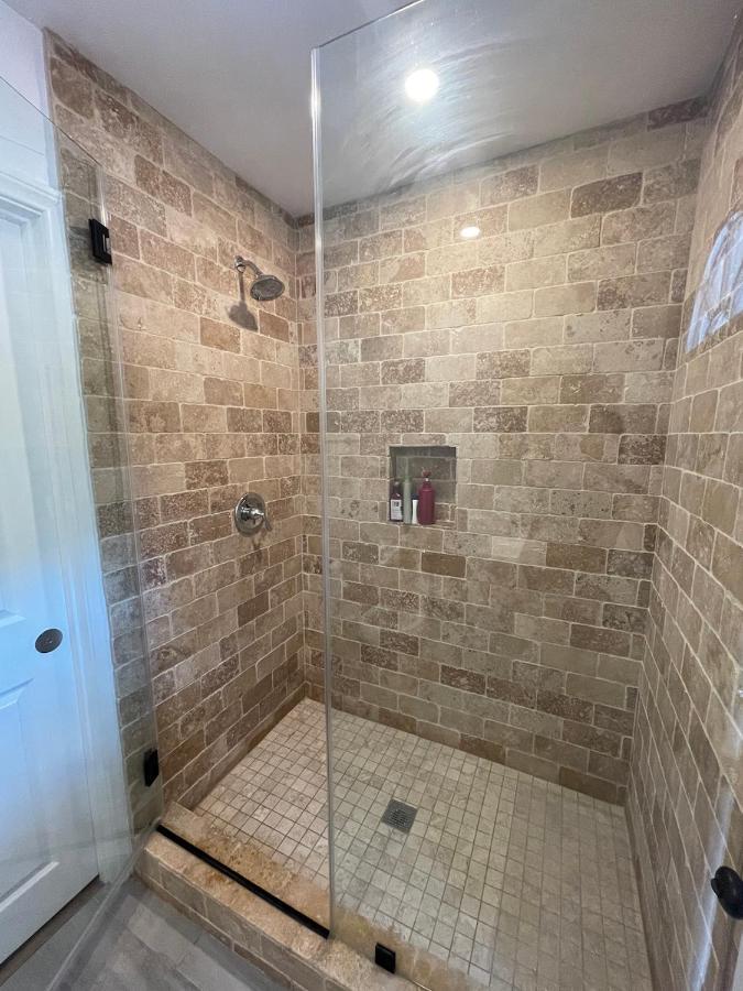 Private Standalone Room W/ Tv, Wifi & Ac In カーソン エクステリア 写真