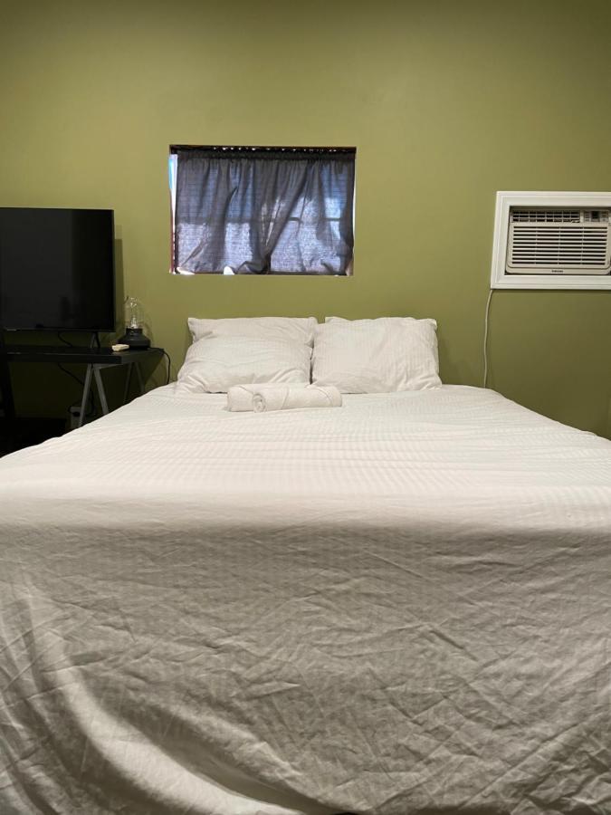 Private Standalone Room W/ Tv, Wifi & Ac In カーソン エクステリア 写真